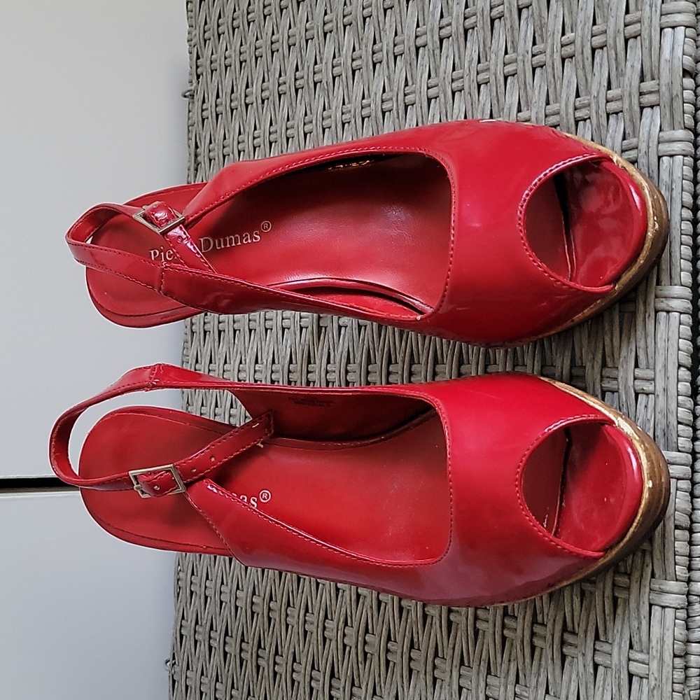 Red patent peep toe heel